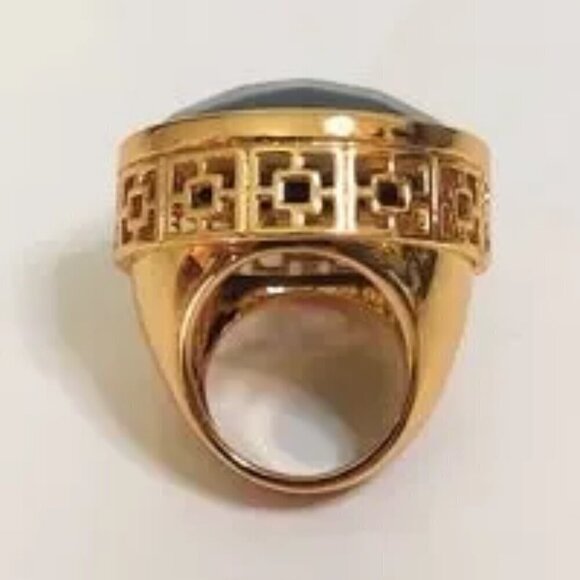 💕TRINA TURK💕 Shanghai Cocktail Ring ~ Resin Black & Gold NWT - Picture 7 of 15